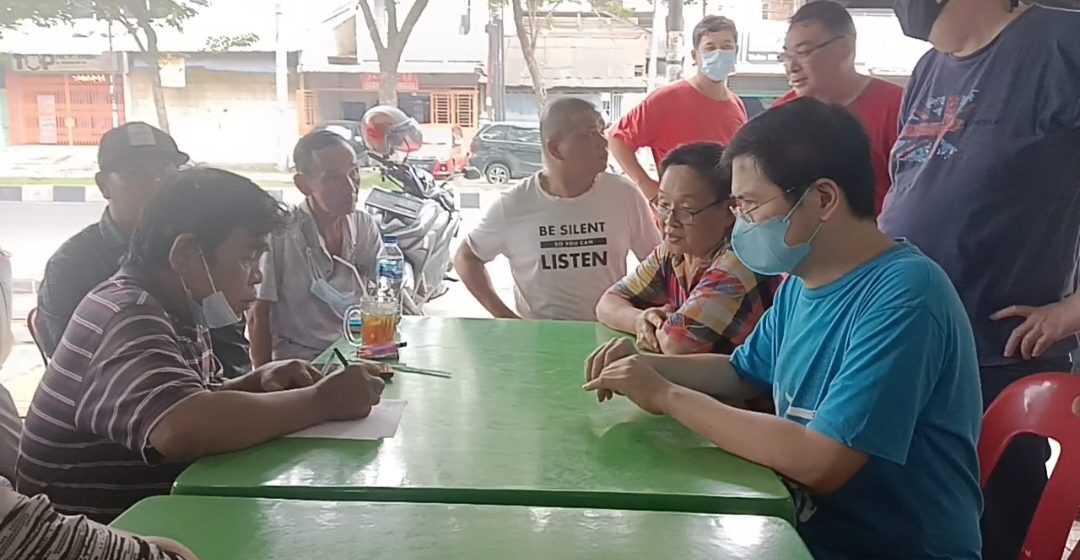 Akses Keluar Masuk Rumah Dirusak Puluhan Warga Resah