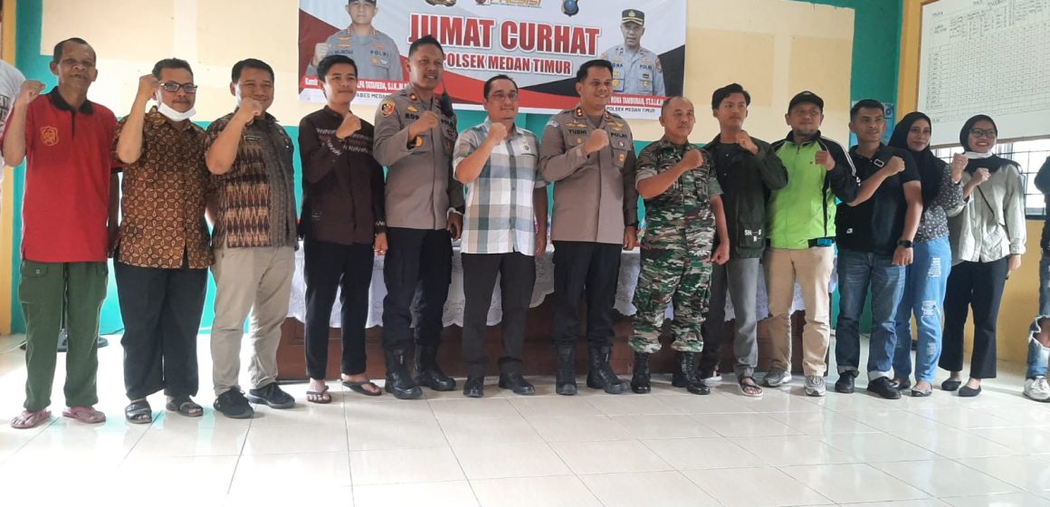 Kapolrestabes Medan Memberikan Tali Asih Kepada Warga Medan Timur