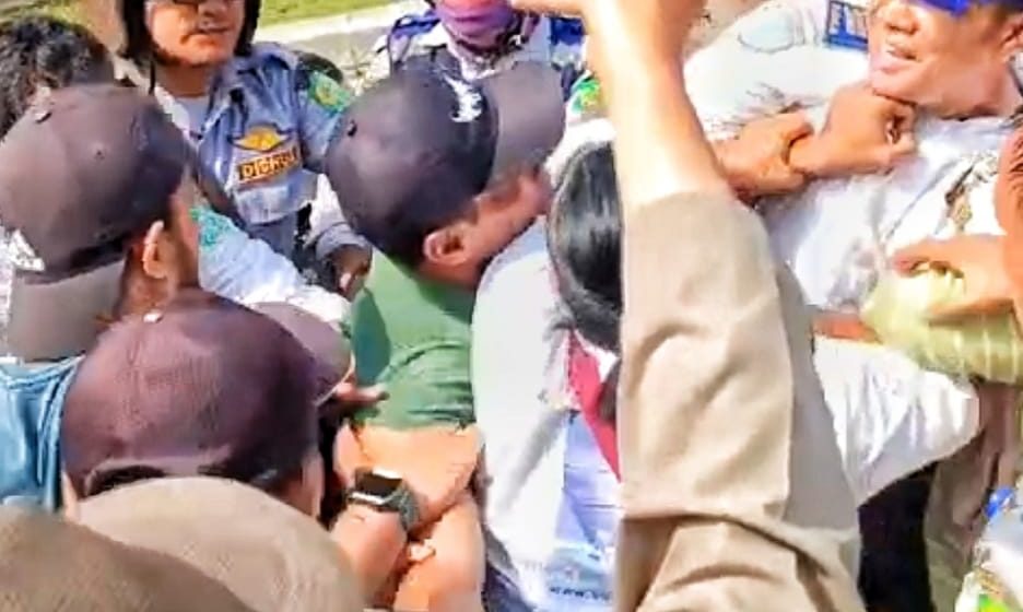 Petugas Dishub Medan Dikeroyok Preman Saat Tertibkan Jukir Liar