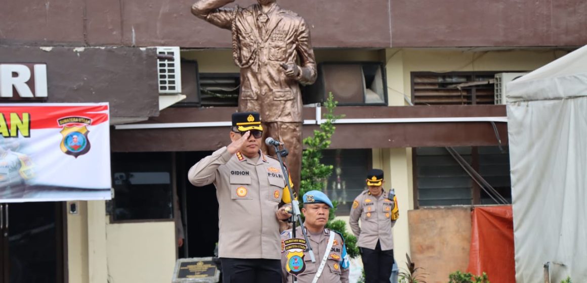 Delapan Anggota Satlantas Polrestabes Medan Diberikan Penghargaan