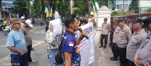 LSM Kebenaran Keadilan Gelar Aksi Damai di Kantor Wali Kota Medan, Sampaikan Tuntutan Evaluasi Satpol PP Medan