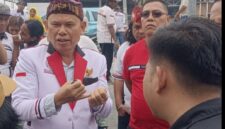 Ketua Umum HBB Lamsiang Sitompul, S.H., M.H., saat menyampaikan aspirasi dalam aksi damai di Mapoldasu, Kamis (13/8/2026).Foto:MediaKebenaranKeadilan.com